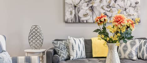 Cushion, Home Decor, Couch, Furniture, Indoors
