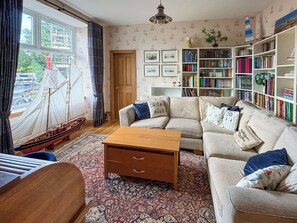 Living area | Heatherdale, Dunoon