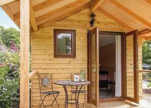 Robin - Acksea Lodges, Oswestry