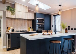Scafell Lodge Pet - Lillyhall Lodge Retreat, Workington
