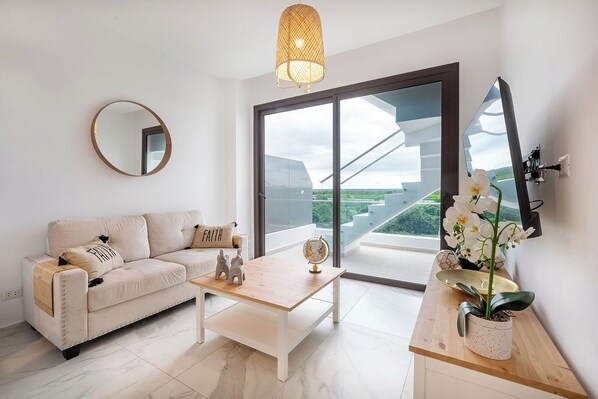 Couples PH  @ Cana Rock Star with Great Golf Views (1632)