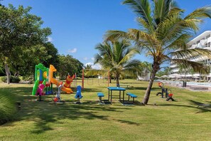 Couples PH  @ Cana Rock Star with Great Golf Views (1612)