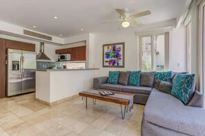 A spacious sitting area