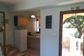 Living room with Kitchenette # 3 &amp; 4