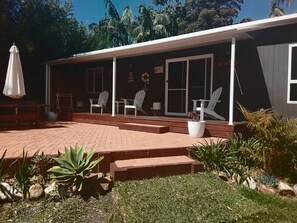 Tropical  hideaway  Cottage 