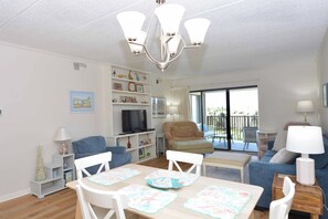 DINING-AREA