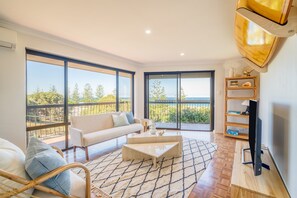 Awesome seaviews from the living room
