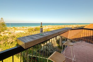 Enjoy uninterrupted views across Scarborough Beach from the private balcony, an idyllic spot for an afternoon tipple