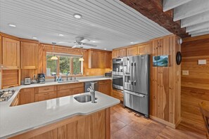 The Ski Barn-Restored Historic Home Near Stowe/Jay (5221)