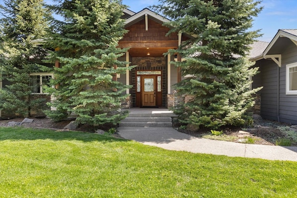 Eagle View Retreat in Coeur d'Alene, ID