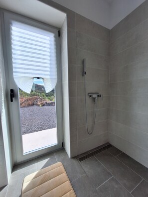 Bathroom Master Bedroom Shower