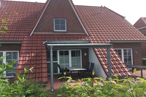 Holiday Home Exterior [summer]