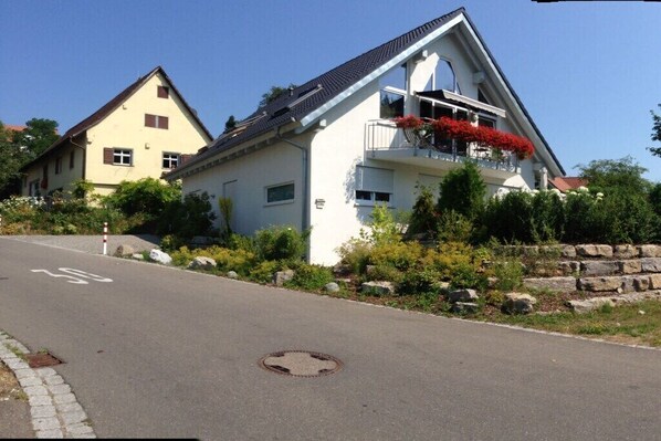 Extérieur maison de vacances [été]