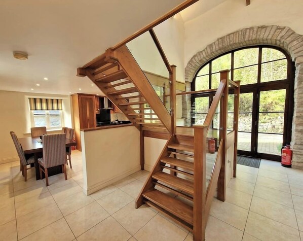 Two-floor Unit