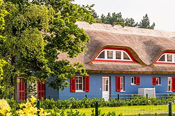 Außenseite Ferienhaus [Sommer]
