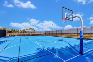 Sport court