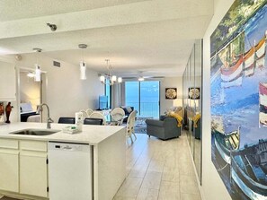 Shoalwater 504, Gulf Front 3/2. Sleeps 8 Managed by Island Rentals.