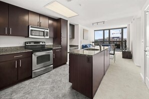 South Arlington 1 Bedroom Kitchen