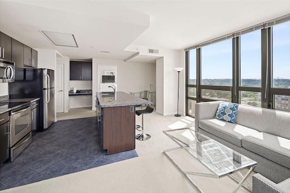 South Arlington Arlington 2 Bedroom Living Room