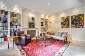 Family room sitting area