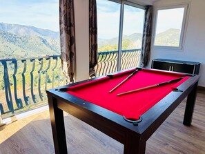 Spielezimmer
