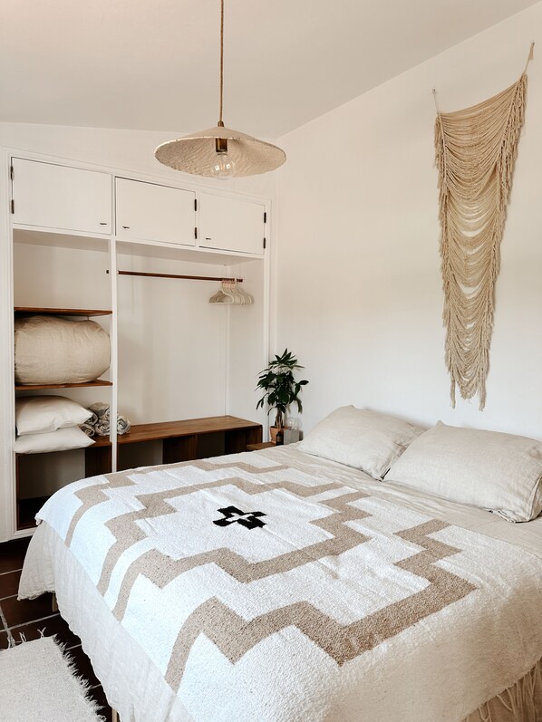 The Cowboy Casita bedroom with Superior King Size Bed (1)