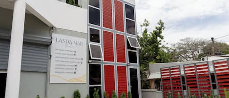 Façade de lâhĂ©bergement