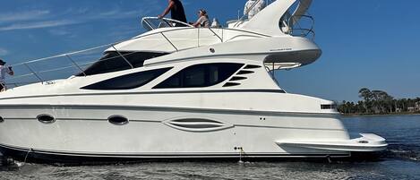 40ft Luxury Yacht