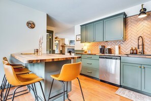 Kitchen | Cooking Basics | Keurig Coffee Maker
