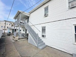 2Nd floor side unit 
