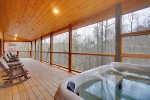 Bain à remous extérieur