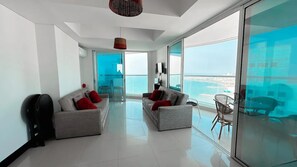 Balcón con vistas al mar - Apartamento.
