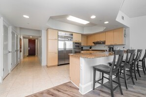 Caribe Resort B1108 Kitchen