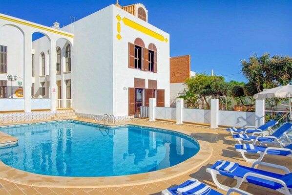 Pool and sun loungers