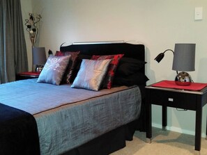 Queen size bed with lovely outlook