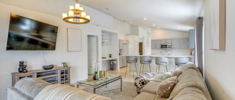 Davenport Vacation Rental | 3BR | 2BA | 1,902 Sq Ft | 1 Step to Enter