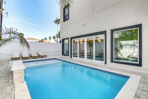 Private Pool | Optional Heating