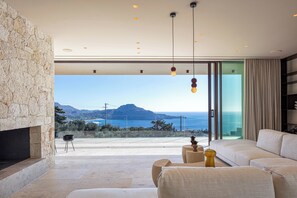 From the striking architectural lines that effortlessly blend with the natural surroundings, to the serene soft-toned interiors that create an atmosphere of tranquility and refinement.