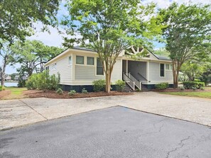 Lakeside Villa 12A