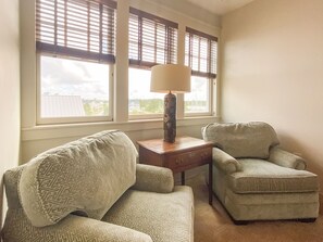 H - Blue Heron Suite