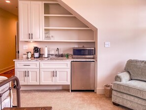 H - Blue Heron Suite