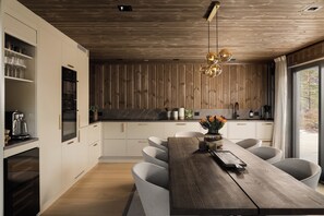 Kitchen (1)