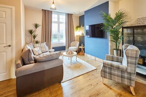 Salt Rock Retreat, Skelton-in-Cleveland - Host & Stay