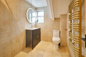 The Rooftop Gallery, Jesmond - Host & Stay