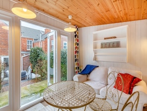 Sun room | Pebble Cottage, Weymouth