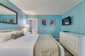 Atlantic Towers 402-print-016-021-Bedroom-4200x2800-300dpi