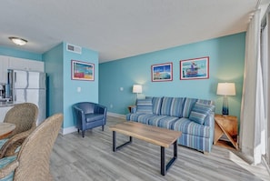 Atlantic Towers 1005-print-004-018-Main Living Area-4200x2800-300dpi