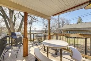 Private Deck | Gas Grill | Picnic Table | Lake Views