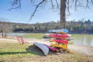 The Cottages at Fair Haven Cove Community Amenities | Kayak Rentals | Boat Docks