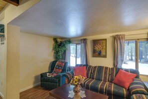 Living Room | Smart TV | 1st Floor